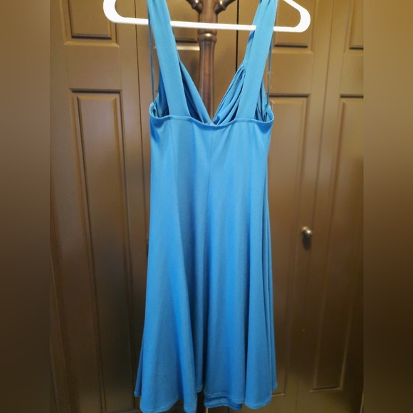 Party dress - Picture 2 of 3